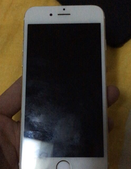 网友1500元买成色垃圾iPhone6，回来发现是移动定制版本！