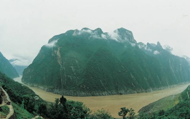长江三峡具体指的是什么(长江三峡寓意是指哪个生肖)图2