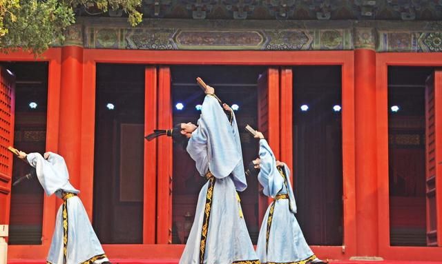 中国戏曲是世界三大古老戏剧之一，你知道戏曲是怎么起源的吗？