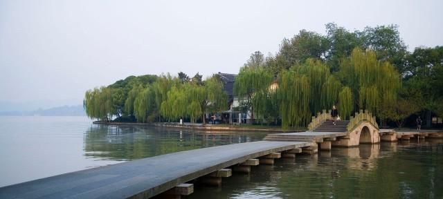 国庆杭州旅游必去十大景点推荐，杭州旅游攻略自由行2日游