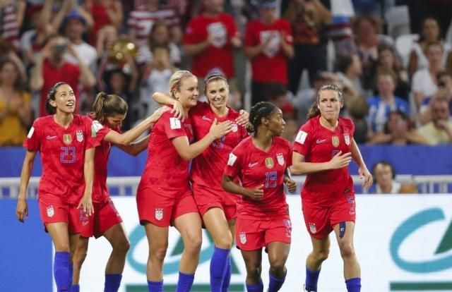 美国女足历史首次卫冕世界杯冠军图1