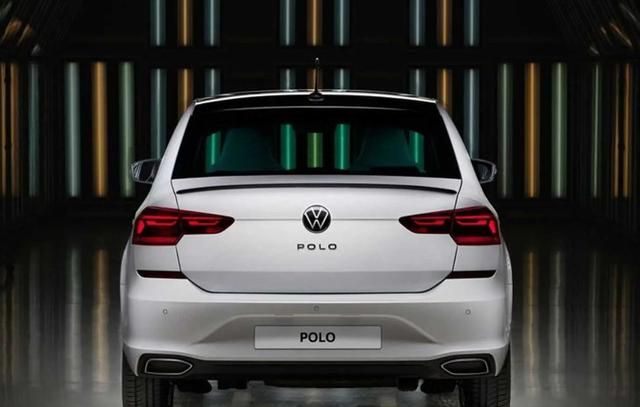 大众Polo三厢版海外发布！约8.7万元起 可选1.6L或1.4T！