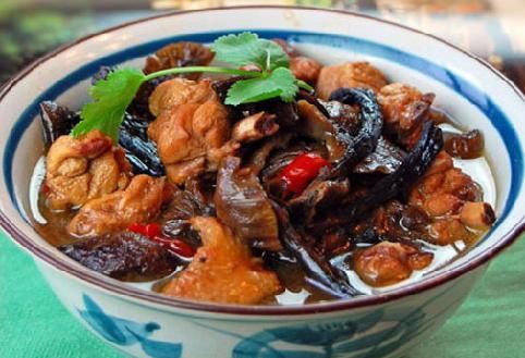 东北人为什么喜欢吃小鸡炖榛蘑？
