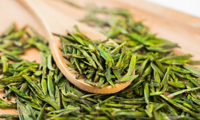 遇水复活的网红茶“青山绿水”是绿茶吗？非也，别被它外表骗了