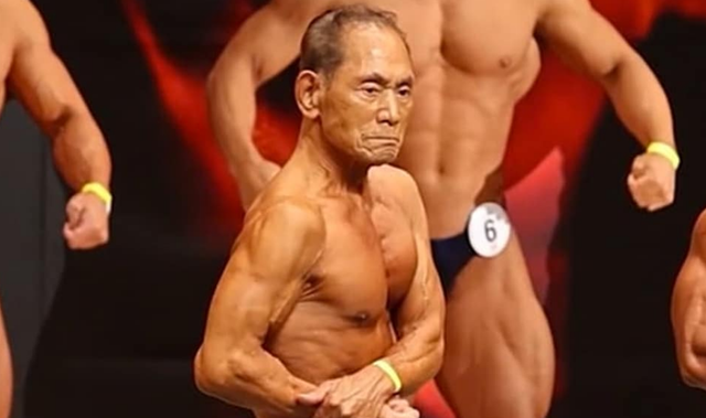 86岁的金泽俊介，打破日本年龄最老的竞技健美运动员记录
