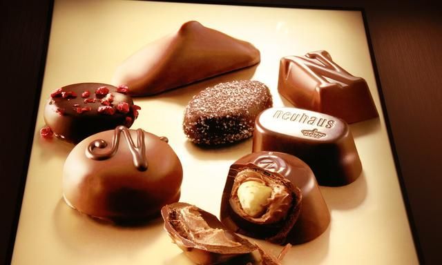 重庆欧艺培训学告诉你巧克力、甜甜圈、生命是什么意思？