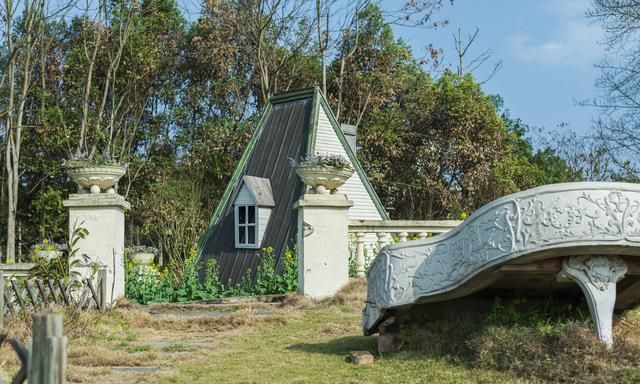 璧山大山中发现一处欧式庄园，古堡教堂爱琴海，门票40你觉得值吗