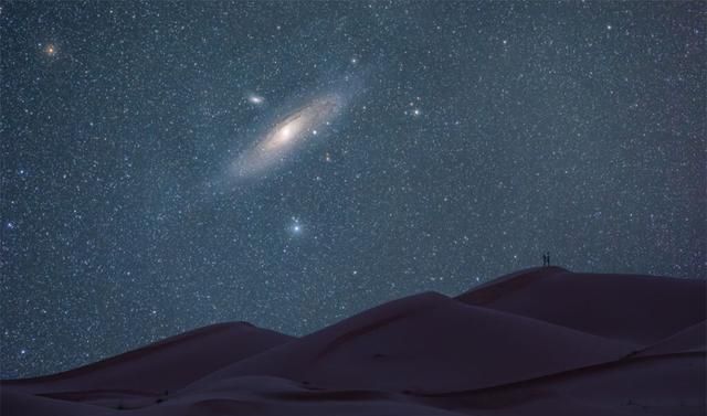 宇宙中的漂亮星系：仙女星系、车轮星系、魔眼星系和鲸鱼星系