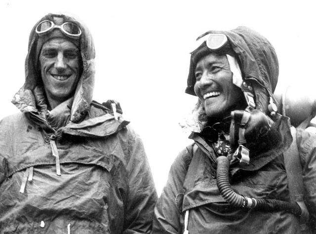 全球最先登顶珠峰的两个人，为何要立下秘密誓约？46年后水落石出
