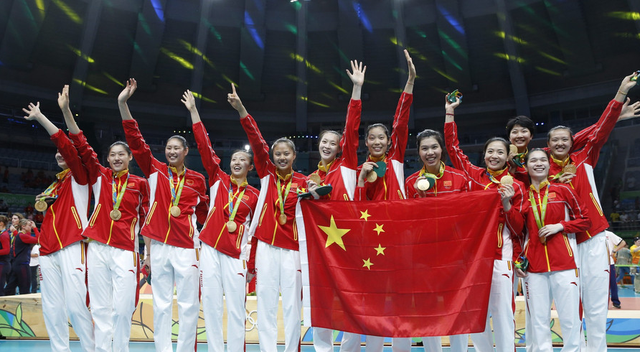 经典！重温里约奥运中国女排夺冠之战，郎平带队时隔12年再夺金