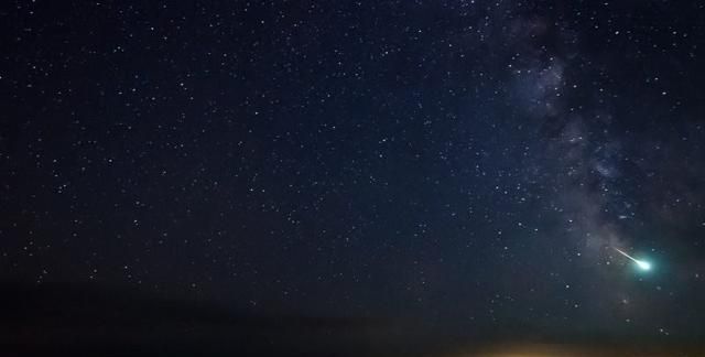 观星者的给力伙伴——2022年流星雨指南，你想获取并了解吗？