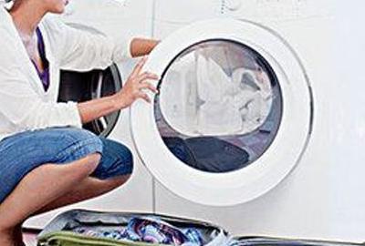 羊毛的衣物能用洗衣机洗么,洗衣机羊毛功能可以洗大衣吗